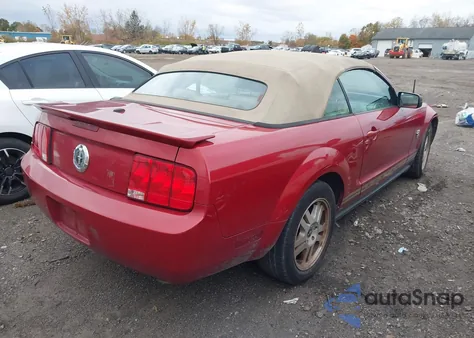 2009 Ford Mustang V6/V6 Premium z USA, uszkodzony, nr VIN 1ZVHT84NX95119928